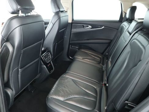 Used 2022 Lincoln Nautilus Reserve image 20