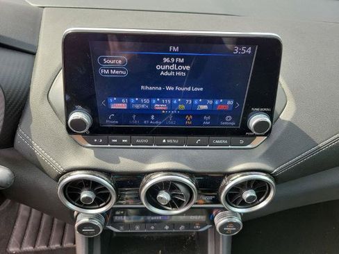 Certified 2021 Nissan Sentra SV FWD image 29