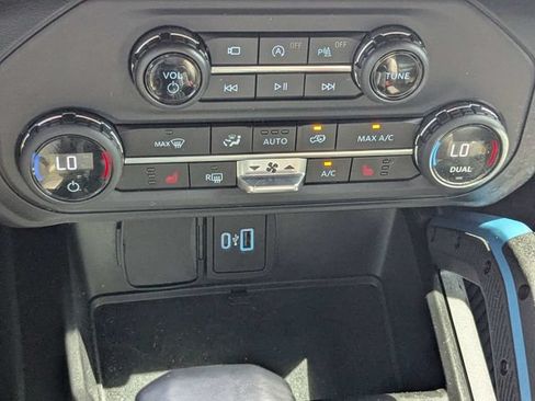 Used 2023 Ford Bronco Wildtrak AWD/4WD image 23
