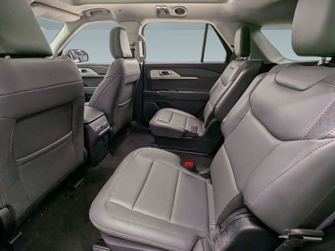 New 2026 Ford Explorer Active w/ Active Comfort Package image 21