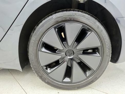 Used 2025 Tesla Model 3 Long Range RWD image 74