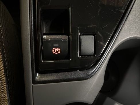 Certified 2024 Subaru Crosstrek 2.5i Sport w/ Crosstrek Mirror Package image 30