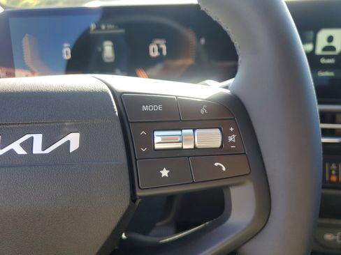 New 2026 Kia Sportage EX image 27