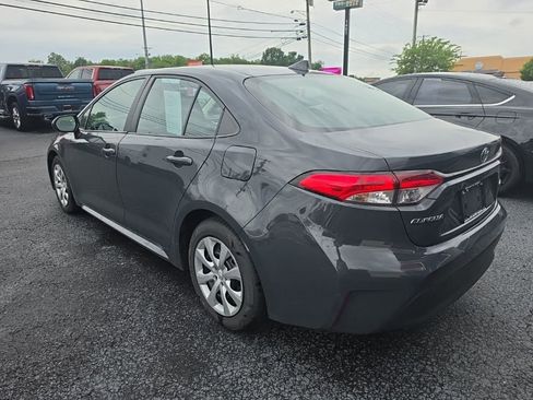 Used 2024 Toyota Corolla LE FWD image 4