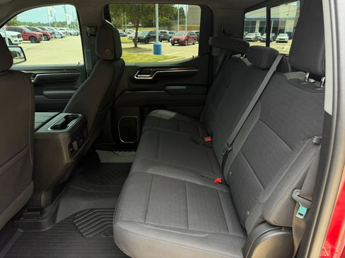 Used 2023 Chevrolet Silverado 1500 LT AWD/4WD image 28