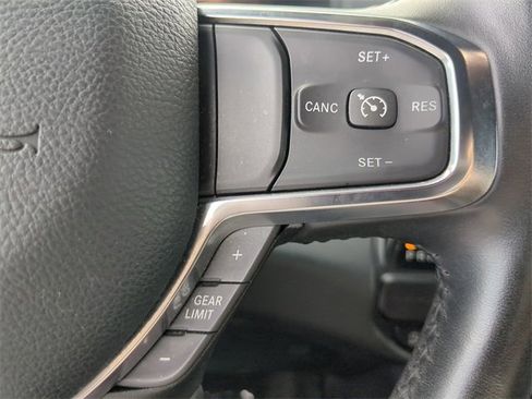 Used 2024 RAM 1500 Laramie image 31