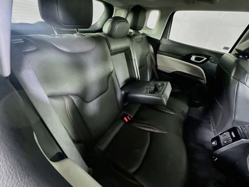 Used 2022 Jeep Compass Limited w/ Sun and Sound Group AWD/4WD image 25