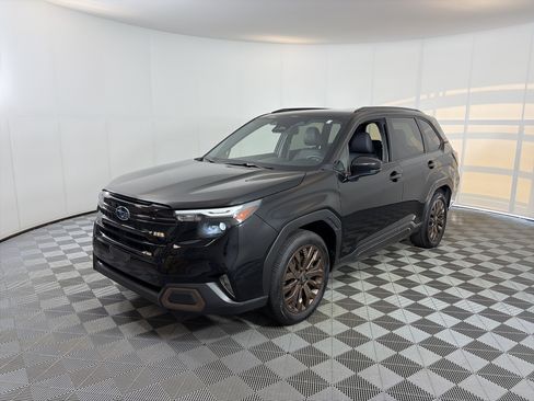 Used 2025 Subaru Forester Sport w/ Popular Package #1 AWD/4WD image 2