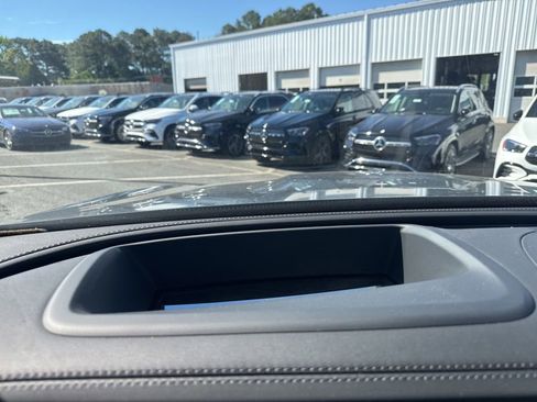 Certified 2023 Mercedes-Benz GLC 300 4MATIC image 11