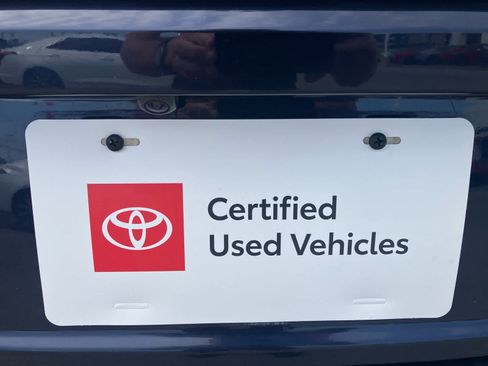 Certified 2022 Toyota Corolla SE FWD image 2