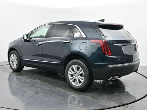 New 2026 Cadillac XT5 Luxury image 3