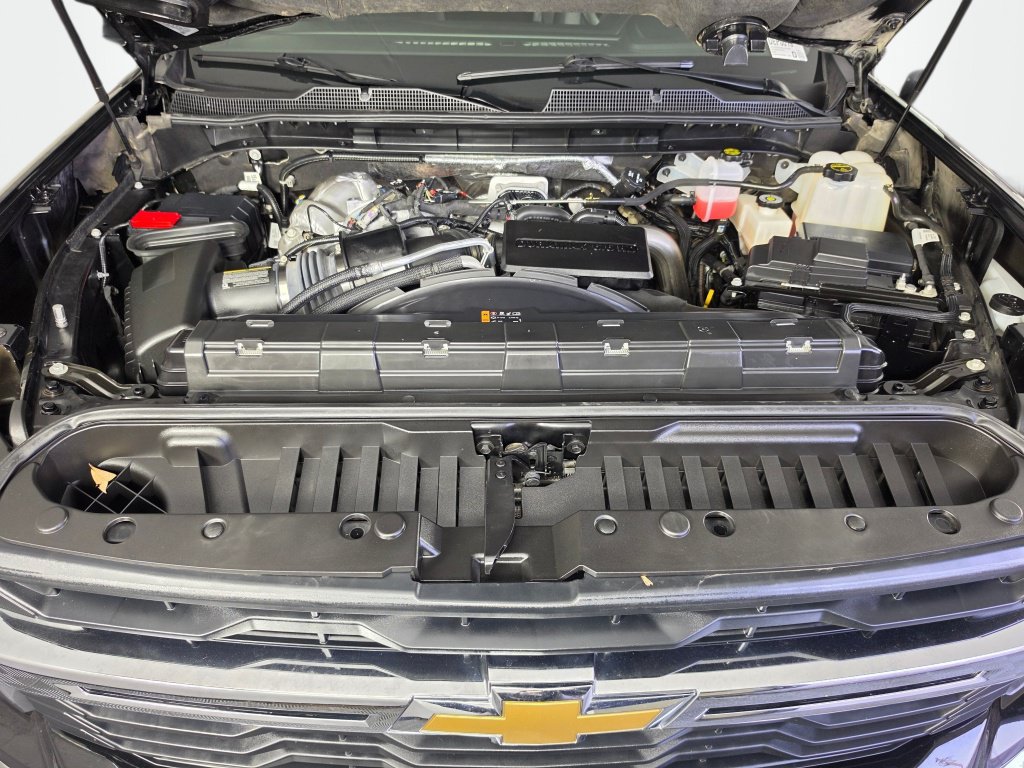 Used 2025 Chevrolet Silverado 2500 LT w/ Convenience Package AWD/4WD image 11