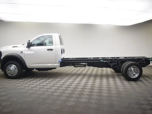 New 2026 RAM 5500 Tradesman w/ Chrome Appearance Group AWD/4WD image 13