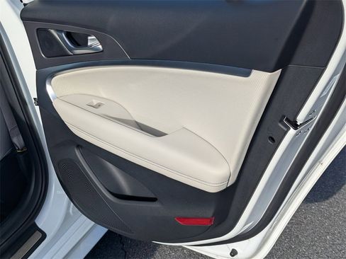 Used 2025 Genesis G70 2.5T w/ Sport Prestige Package image 14