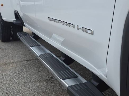 New 2026 GMC Sierra 3500 SLT w/ SLT Convenience Package AWD/4WD image 18
