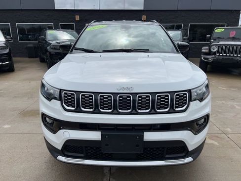 Certified 2025 Jeep Compass Limited AWD/4WD image 2