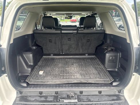 Used 2021 Toyota 4Runner SR5 Premium w/ Moonroof Package AWD/4WD image 15