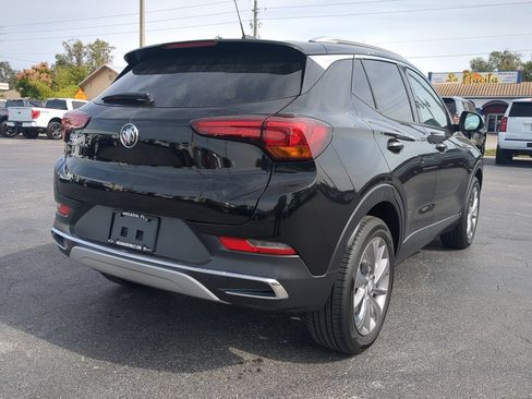 Used 2023 Buick Encore GX Essence w/ Experience Buick Package FWD image 4
