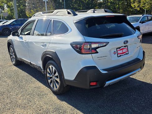 New 2025 Subaru Outback Limited image 9