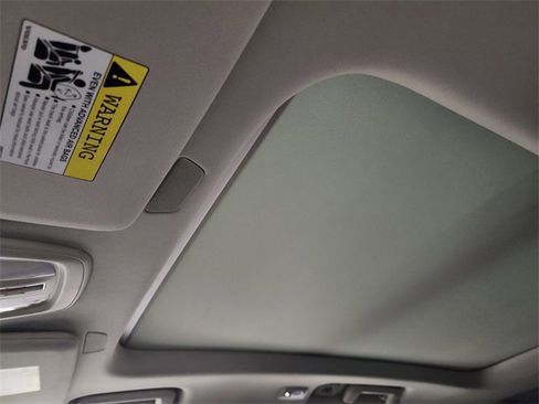 Used 2025 Volvo XC90 B5 Plus image 25