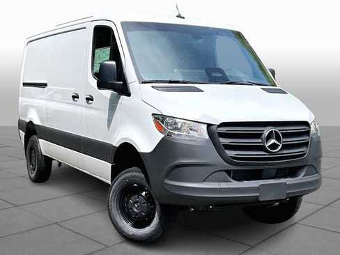 New 2025 Mercedes-Benz Sprinter 2500 image 2