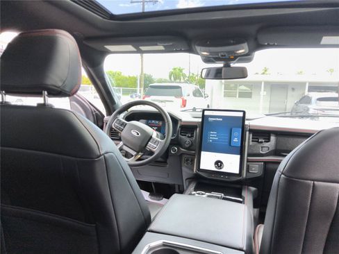 Certified 2023 Ford Expedition Max Limited RWD image 29