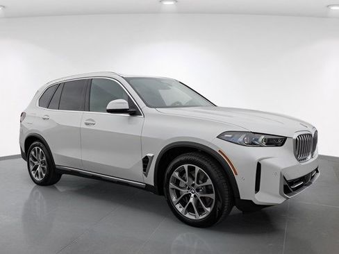 New 2026 BMW X5 xDrive50e image 12