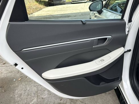 Used 2025 Hyundai Sonata Limited FWD image 49