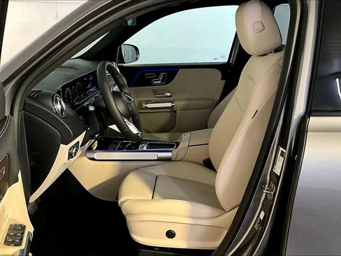 New 2026 Mercedes-Benz GLB 250 4MATIC image 13
