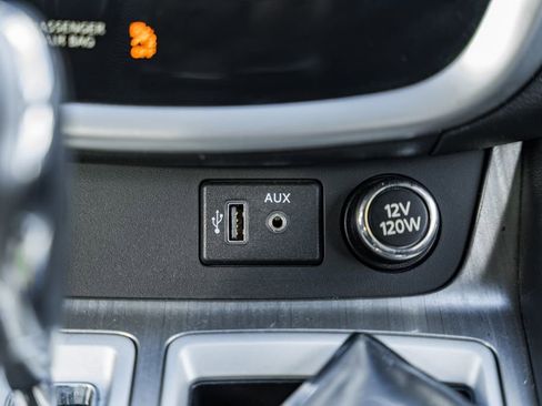 Used 2018 Nissan Murano SV image 25