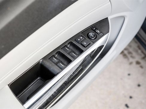 Used 2019 Acura TLX w/ Technology Package image 45