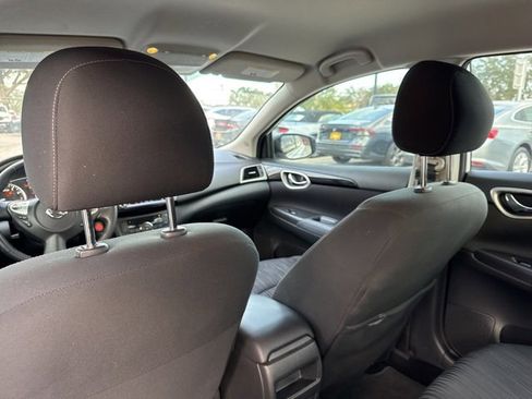 Used 2019 Nissan Sentra SV w/ Exterior Package image 19