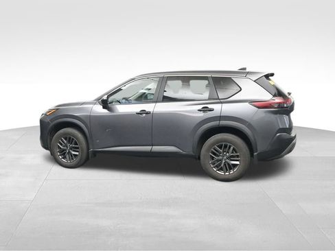 Used 2023 Nissan Rogue S AWD/4WD image 3