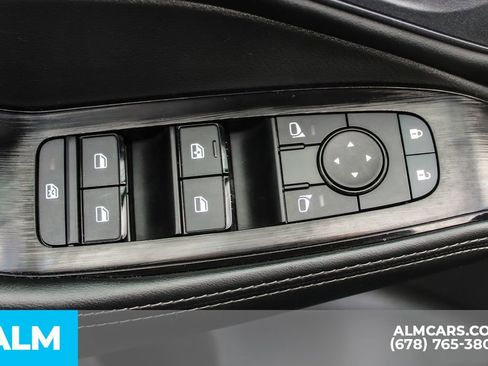 Used 2025 Nissan Rogue SV FWD image 42
