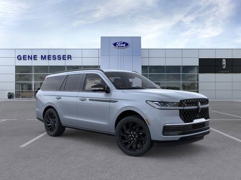 New 2025 Lincoln Navigator Reserve w/ Jet Appearance Package image 26
