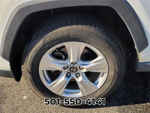 Used 2021 Toyota RAV4 XLE image 17