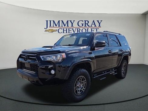 Used 2020 Toyota 4Runner Venture image 7
