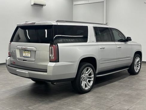 Used 2020 GMC Yukon XL SLT w/ Premium Edition AWD/4WD image 2