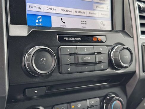 Used 2017 Ford F250 XLT w/ XLT Premium Package image 6