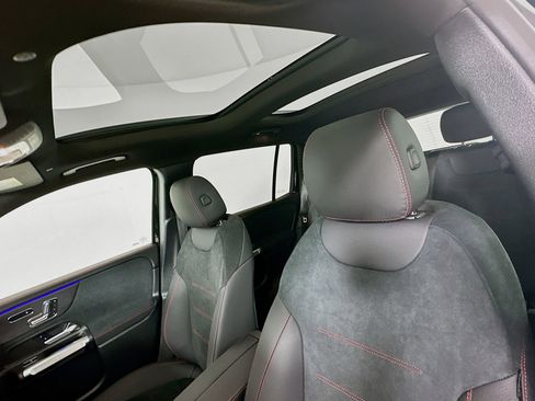 New 2026 Mercedes-Benz GLB 250 4MATIC image 23