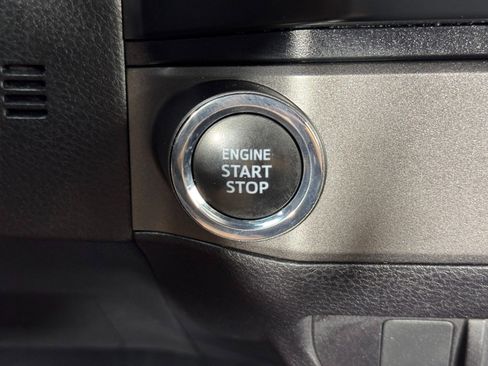 Used 2019 Toyota Tacoma TRD Sport image 21