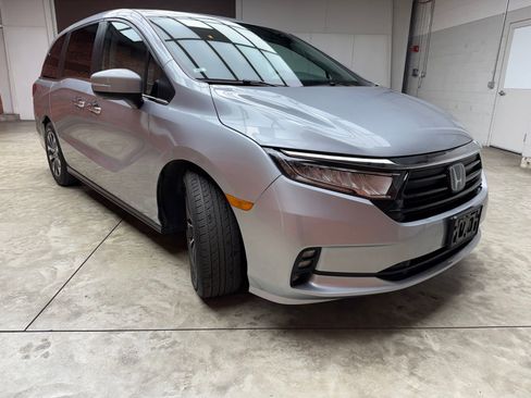 Used 2023 Honda Odyssey EX-L image 1