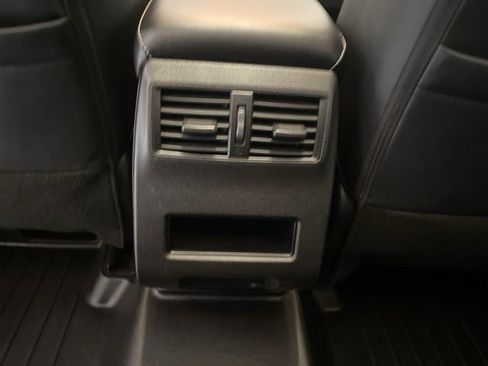 Used 2022 Mitsubishi Outlander SE image 14