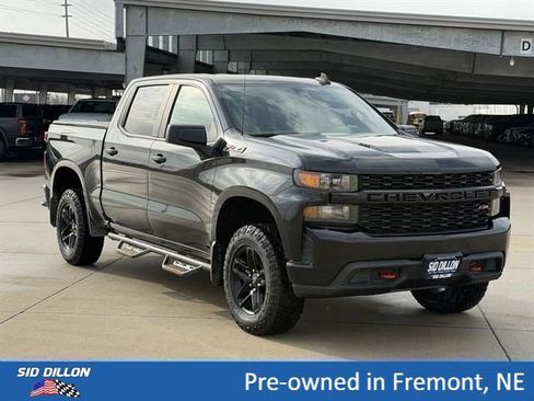 Certified 2021 Chevrolet Silverado 1500 Custom Trail Boss w/ Midnight Edition AWD/4WD image 2