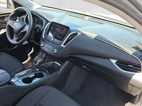 Used 2023 Chevrolet Malibu LT FWD image 26