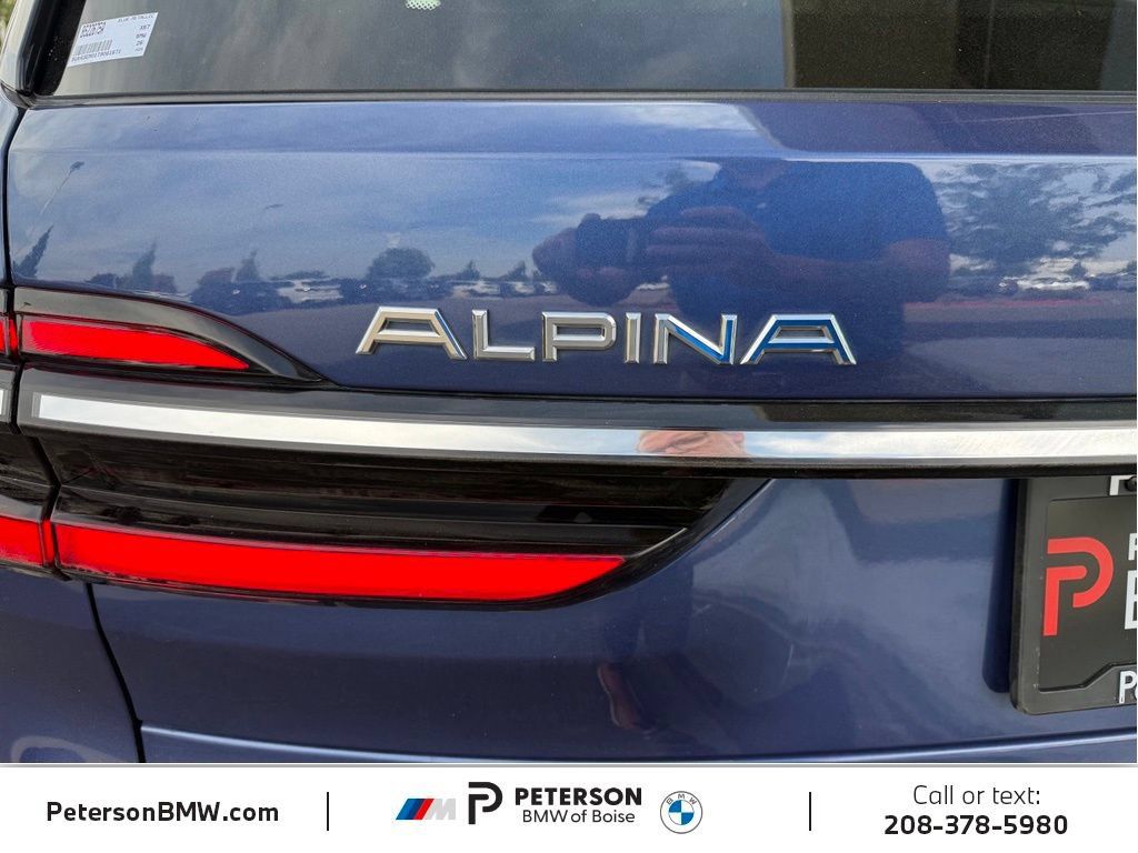 Used 2026 BMW ALPINA XB7 AWD/4WD image 9