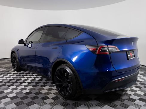 Used 2024 Tesla Model Y Long Range image 4