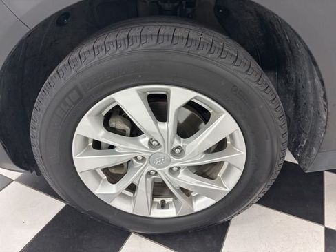 Used 2019 Hyundai Tucson Value w/ Cargo Package AWD/4WD image 5