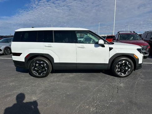 Used 2026 Hyundai Santa Fe SE AWD/4WD image 2