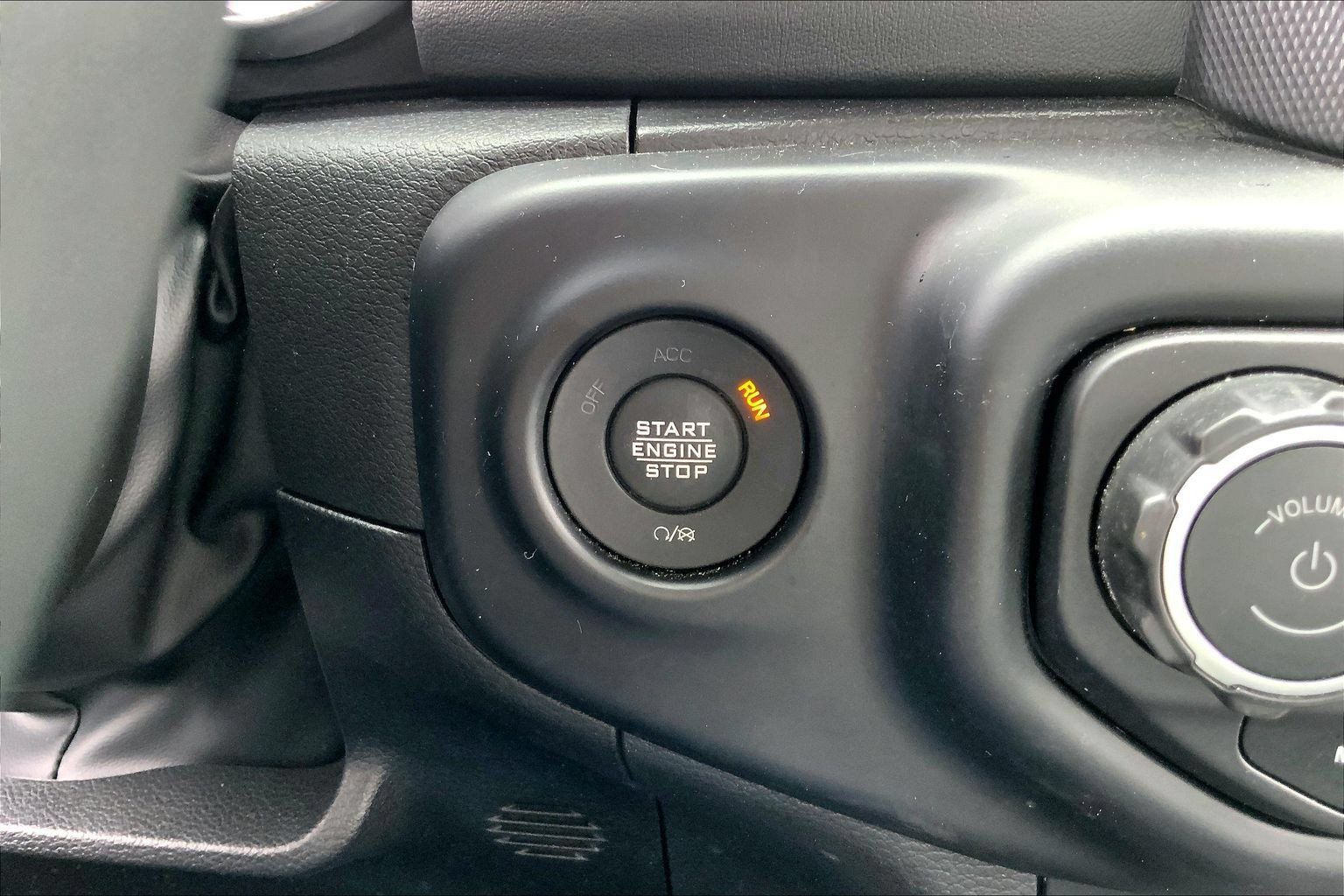 Certified 2023 Jeep Wrangler Unlimited Rubicon 4xe w/ Cold Weather Group AWD/4WD image 29